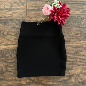 Forever 21 Forever 21 Forever 21 small black mini skirt